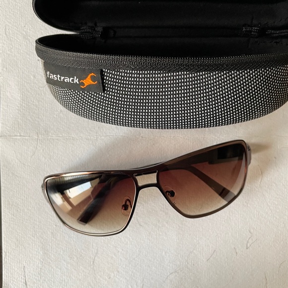 Fast track sunglasses - Picture 3 of 17